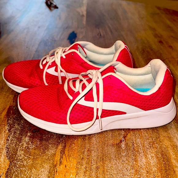 Athletic Works Mesh Memory Foam tennis shoes size 8 - Picture 1 of 6